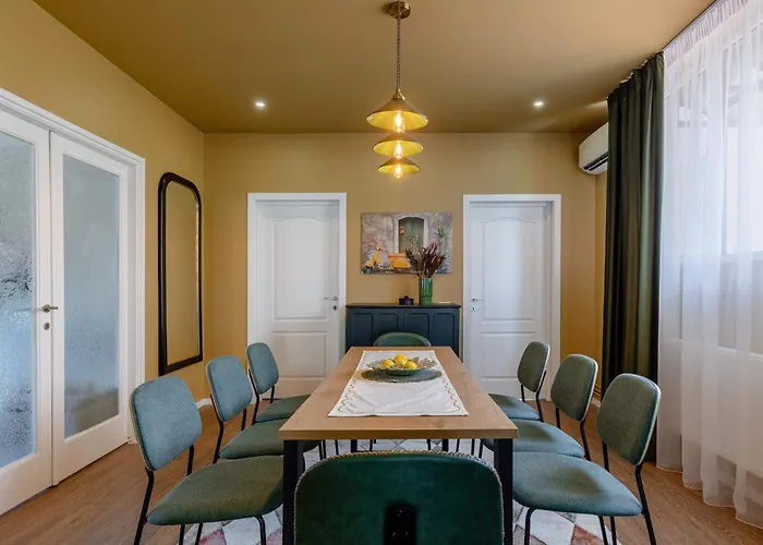 Dolce In Napoli Boekarest